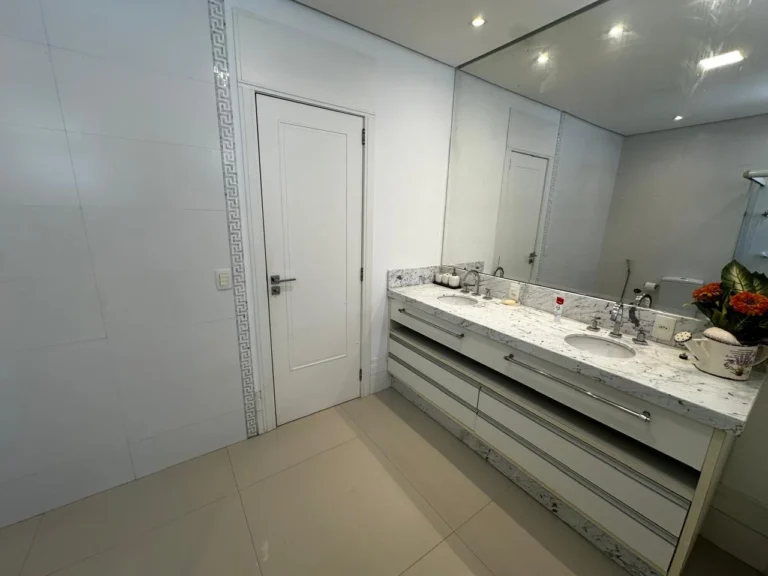 Casa em condomínio em Condominio Porto Riviera Exclusive · Praia Brava, Itajaí