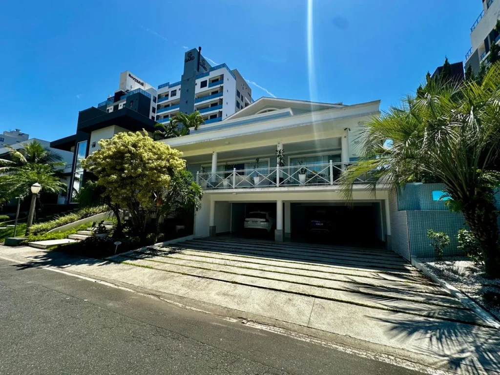 Casa em condomínio em Condominio Porto Riviera Exclusive · Praia Brava, Itajaí – foto 1